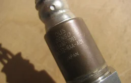 Лямбда-зонд (верхний) для Honda Accord 2003 года на фотографиях