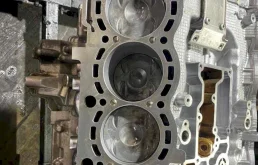 Двигатель без навесного для Audi A8 на фотографиях