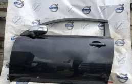 Дверь передняя левая для Volvo C30 2010 года на фотографиях