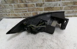 Противотуманка (ПТФ) задняя правая для Land Rover Range Rover Evoque 2010 года на фотографиях