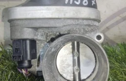 Дроссельная заслонка (036133062M) для Volkswagen Polo IV Седан (9N2) 2003-2005