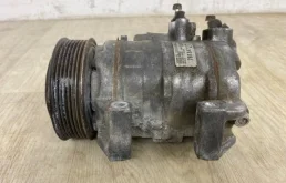 Компрессор кондиционера для Mitsubishi Pajero Sport 2010 года на фотографиях