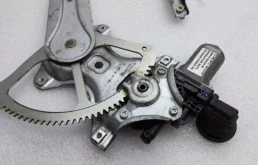 Стеклоподъемник передний правый для Toyota Corolla на фотографиях