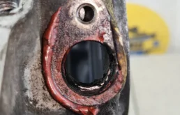 Передняя крышка двигателя для Mitsubishi Pajero на фотографиях