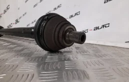 Привод передний правый для Volkswagen Passat на фотографиях