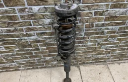 Амортизатор задний правый для BMW 5er 2011 года на фотографиях