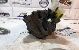 Компрессор кондиционера для Jaguar XF 2013 года на фотографиях