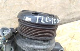 Компрессор кондиционера для Toyota Land Cruiser 2001 года на фотографиях