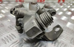 Суппорт задний правый для Honda Civic 2006 года на фотографиях