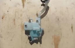 Бачок омывателя для Mazda CX 5 2016 года на фотографиях