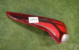 Фонарь внешний левый для Hyundai Solaris 2015 года на фотографиях