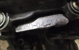 Двигатель без навесного для Nissan Pathfinder 1999 года на фотографиях