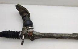 Рулевая рейка для Toyota RAV4 2008 года на фотографиях