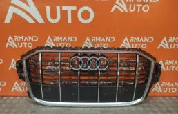 решетка радиатора (4M0853651AJ) для Audi Q7 4M 2015+