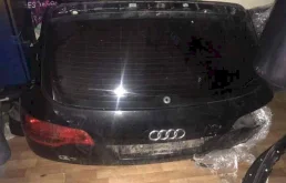 Крышка багажника для Audi Q7 на фотографиях