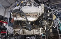 Двигатель для Toyota Land Cruiser 2008 года на фотографиях