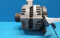 Генератор для Volvo C30 2007 года на фотографиях