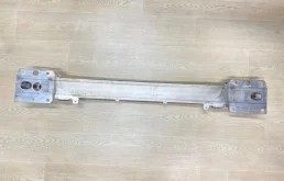 Бампер для Volvo XC70 2015 года на фотографиях