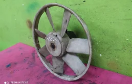 Вентилятор радиатора охлаждения ДВС для Volkswagen Golf 1997 года на фотографиях