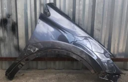 Крыло правое для Toyota RAV4 2013 года на фотографиях