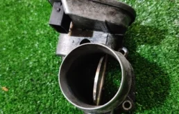 Дроссельная заслонка для BMW X5 на фотографиях