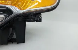 Фара левая для Ford Explorer 2013 года на фотографиях