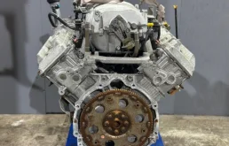 Двигатель для Lexus LS 2005 года на фотографиях