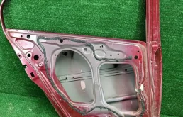 Дверь передняя левая для Honda Civic на фотографиях