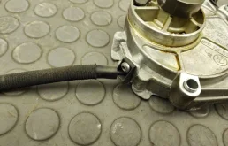 Вакуумный усилитель тормозов для BMW 5er 2013 года на фотографиях