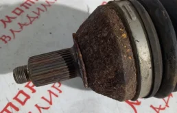 Привод передний правый для Volkswagen Polo 2012 года на фотографиях