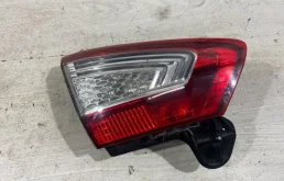 Левый фонарь в крышке багажника                  1744244 для Ford Mondeo 4 рестайлинг