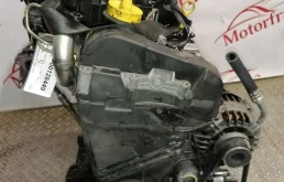 Двигатель без навесного для Renault Duster на фотографиях