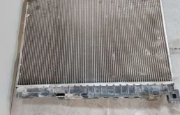 Радиатор охлаждения ДВС для BMW 3er 2007 года на фотографиях