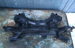 Подрамник двигателя (5120102102) для Toyota RAV4 XA40 rest 2015-2019