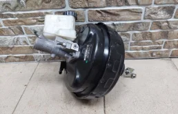 Вакуумный усилитель тормозов для Mercedes-Benz E class на фотографиях