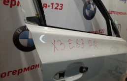 Дверь передняя правая для BMW X3 2008 года на фотографиях