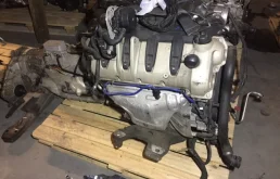 Двигатель без навесного для Porsche Cayenne 2014 года на фотографиях