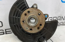 Кулак поворотный правый для Mercedes-Benz M class 2001 года на фотографиях