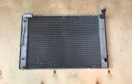 Радиатор охлаждения ДВС для Toyota Alphard на фотографиях