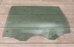 Стекло двери заднее левое для Audi Q7 4L 2005-2015