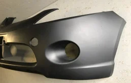 Бампер передний для Mitsubishi Grandis 2008 года на фотографиях