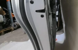 Дверь задняя левая для Volkswagen Touran 2009 года на фотографиях