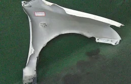 Крылья для Toyota Corolla 2003 года на фотографиях