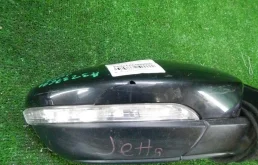 Зеркала для Volkswagen Jetta 2017 года на фотографиях