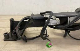 Фаркоп для Volkswagen Touareg на фотографиях