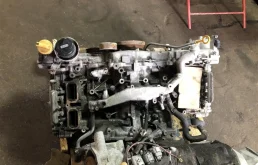 Двигатель без навесного для Subaru Legacy 2018 года на фотографиях