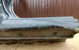 Порог правый для Hyundai Solaris 2014 года на фотографиях