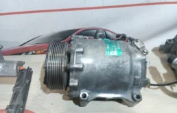 Компрессор кондиционера для Honda Civic 2006 года на фотографиях