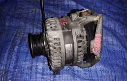 Генератор для Honda CR-V на фотографиях