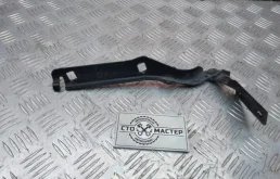 Петля капота левая для Citroen Berlingo 2016 года на фотографиях